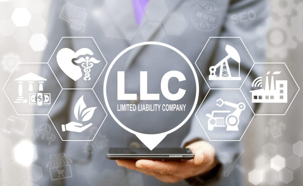 Visual illustration explaining how to register an LLC in Texas, showing limited liability company structure, business compliance, and industry applications.