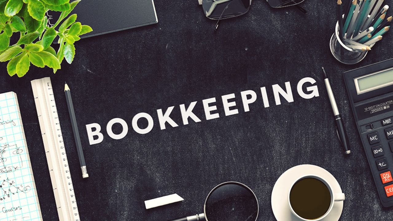 Bookkeeping Services for Small Business: Outsourcing vs. DIY for Better Growth